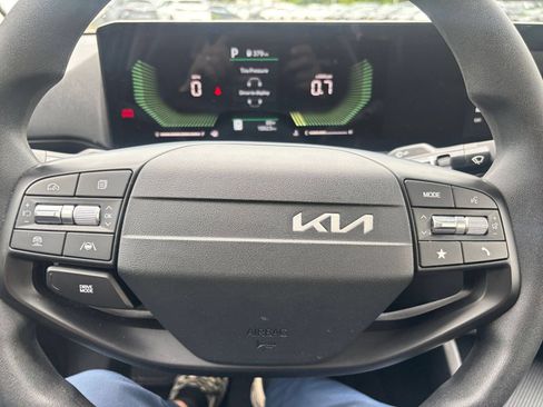 Used 2026 Kia K4 FWD image 28