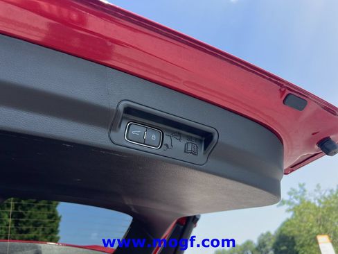 Certified 2025 Ford Explorer ST-Line AWD/4WD image 23