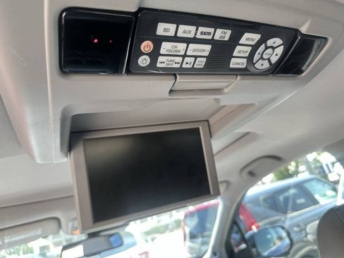 Used 2016 Honda Pilot Touring image 15