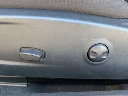 Used 2022 Dodge Challenger GT image 15