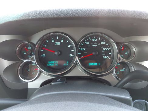 Used 2009 GMC Sierra 3500 SLE w/ SLE Preferred Package AWD/4WD image 33