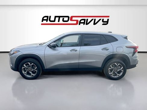 Used 2024 Chevrolet Trax RS image 4