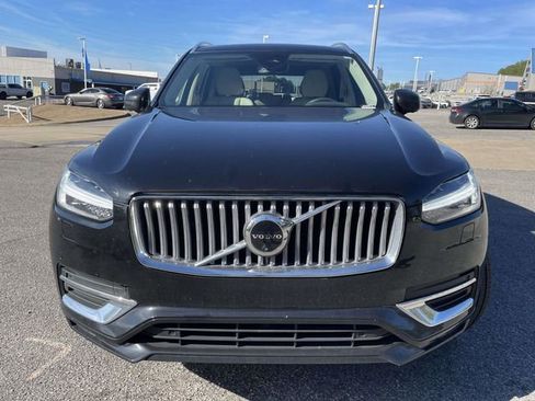 Used 2024 Volvo XC90 B5 Plus w/ Protection Package Premier image 8