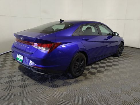 Used 2023 Hyundai Elantra SEL FWD image 9