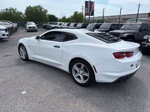 Used 2021 Chevrolet Camaro LT RWD image 13