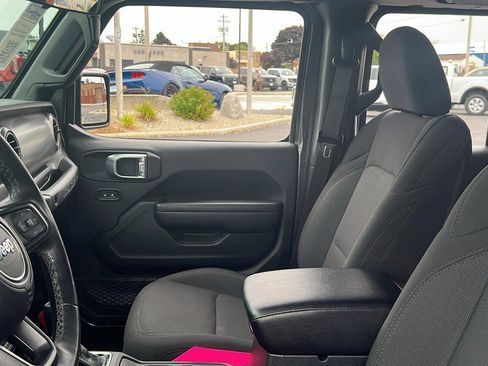 Used 2023 Jeep Wrangler Sport S image 13