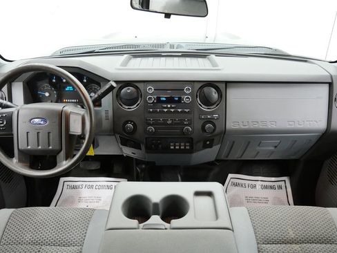 Used 2015 Ford F250 XL w/ Power Equipment Group image 22