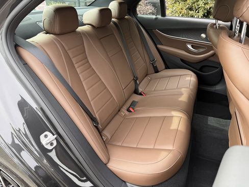 Used 2023 Mercedes-Benz E 450 E 450 image 38