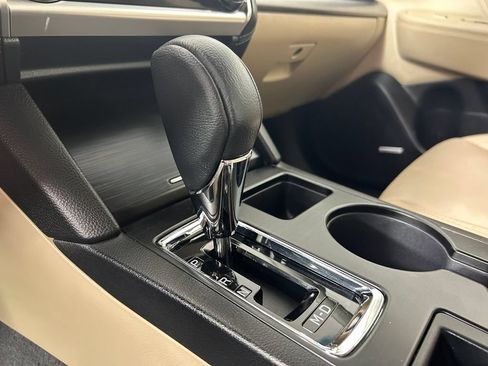 Used 2019 Subaru Outback 2.5i Limited w/ Popular Package #2 AWD/4WD image 19