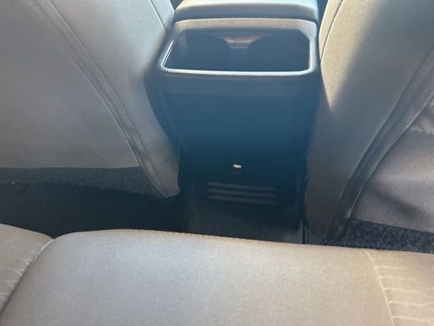 Used 2017 Toyota Tacoma 2WD Double Cab image 29