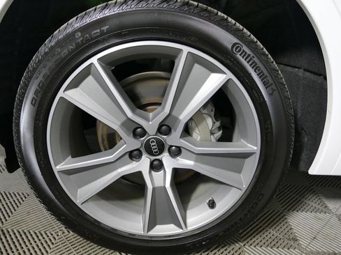 Used 2025 Audi Q5 2.0T Premium AWD/4WD image 33