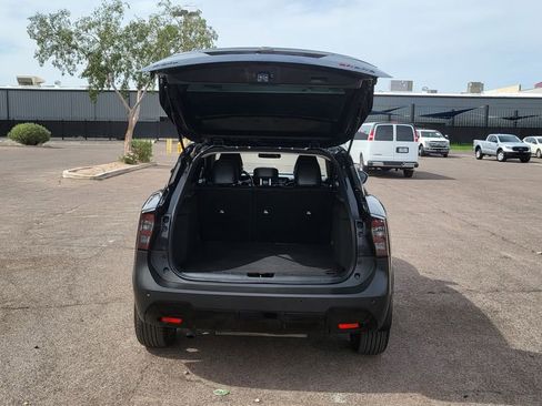 Used 2025 Nissan Kicks SR w/ SR Premium Package AWD/4WD image 11