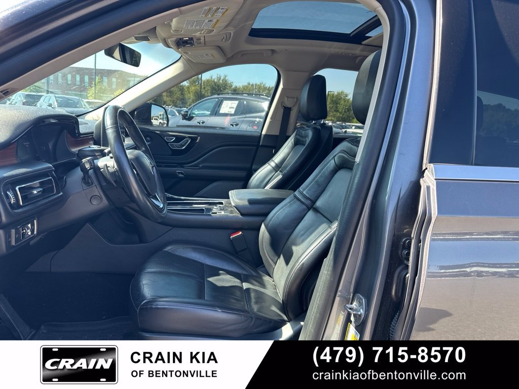 Used 2022 Lincoln Aviator Reserve w/ Elements Package Plus AWD/4WD image 14