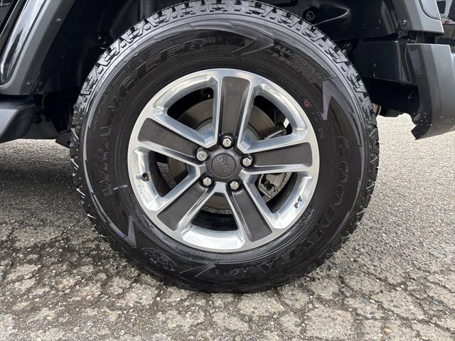Used 2021 Jeep Wrangler Unlimited Sahara w/ Uconnect 4C Nav & Sound Group AWD/4WD image 29