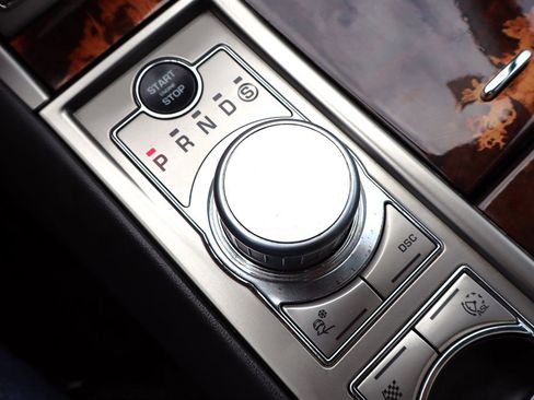 Used 2011 Jaguar XF Premium RWD image 28