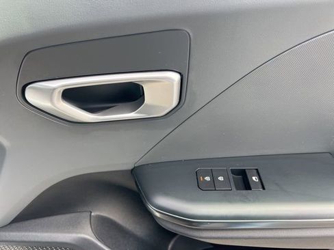 Certified 2025 Kia K4 LXS image 30