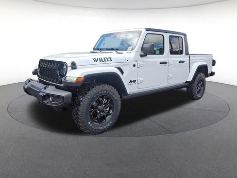 New 2025 Jeep Gladiator Willys image 2