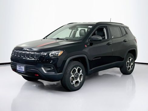 Used 2022 Jeep Compass Trailhawk w/ Trailhawk Convenience Group AWD/4WD image 1