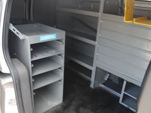 Used 2021 Ford Transit Connect XLT image 31