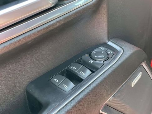 Used 2022 Chevrolet Silverado 1500 LT Trail Boss w/ LT Trail Boss Premium Package AWD/4WD image 19