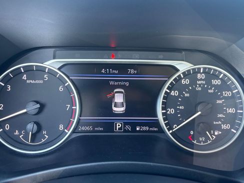 Used 2025 Nissan Sentra SV FWD image 38