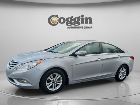 Used 2013 Hyundai Sonata GLS w/ Popular Equipment Pkg image 1