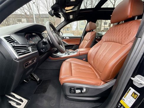 Used 2019 BMW X7 xDrive50i w/ M Sport Package image 13