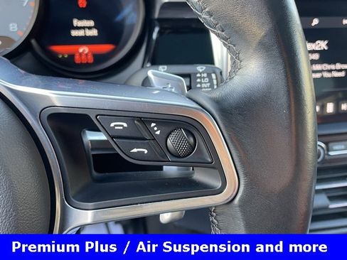 Used 2021 Porsche Macan S image 18