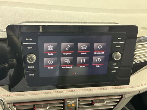 Used 2025 Volkswagen Jetta GLI Autobahn image 20