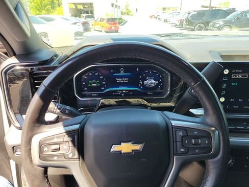 Used 2022 Chevrolet Silverado 1500 LT image 17