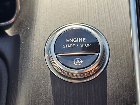 New 2025 Mercedes-Benz S 580 4MATIC Sedan image 28