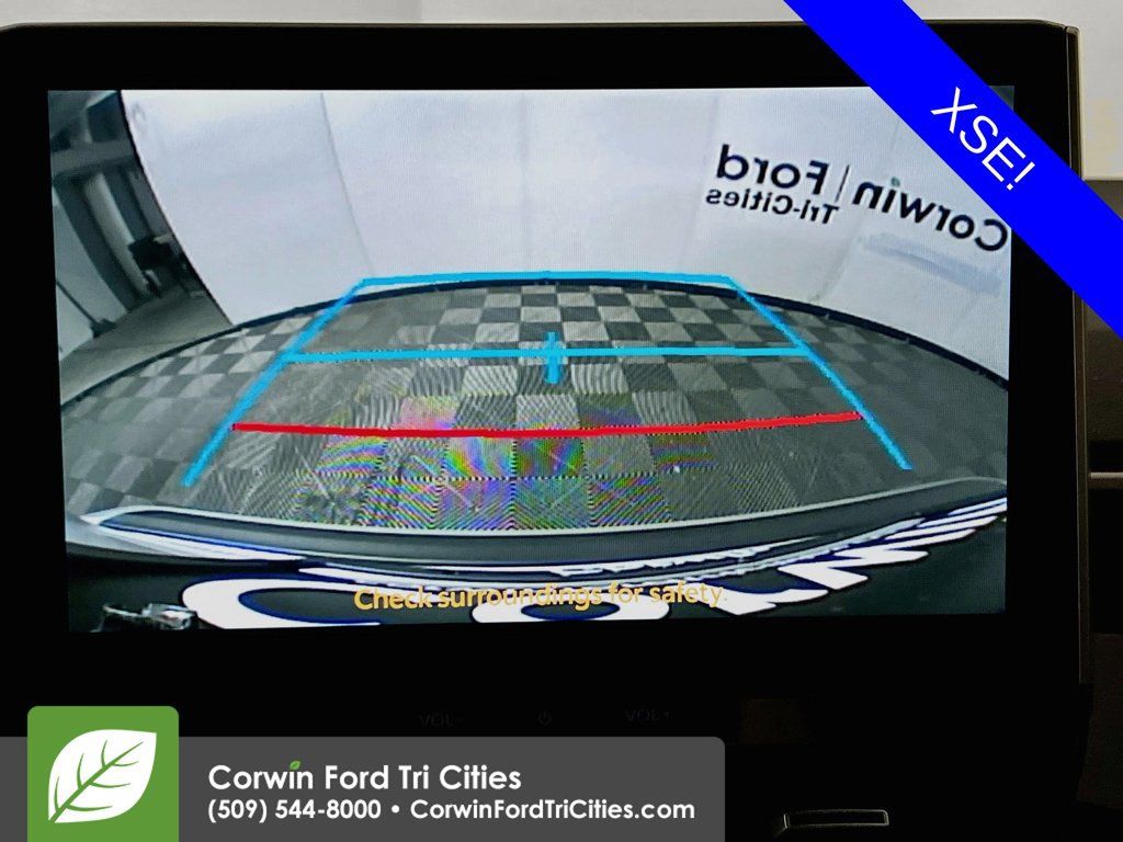 Used 2025 Toyota Corolla XSE FWD image 21