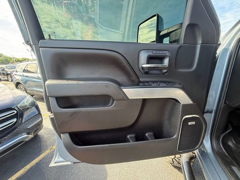 Used 2015 Chevrolet Silverado 2500 LTZ w/ LTZ Plus Package AWD/4WD image 11