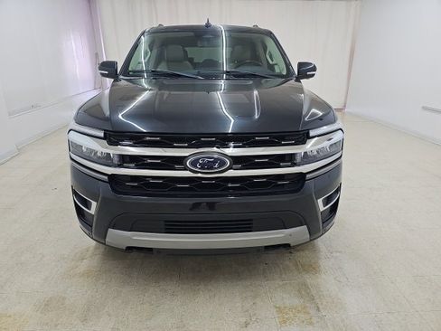 Used 2023 Ford Expedition Limited image 13