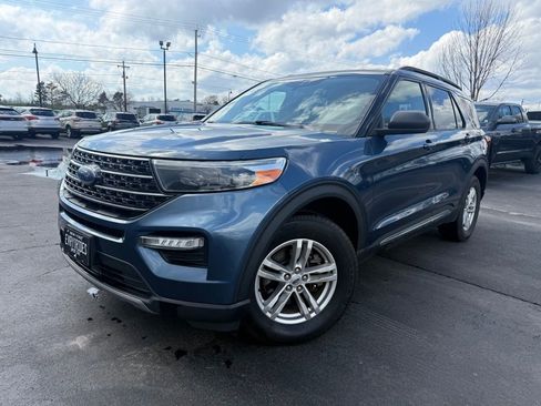 Used 2020 Ford Explorer XLT w/ Equipment Group 202A AWD/4WD image 1