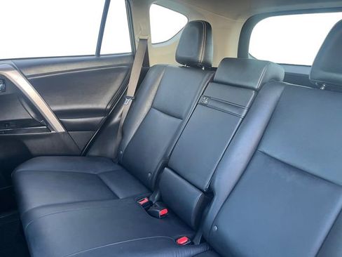 Used 2017 Toyota RAV4 Limited image 13