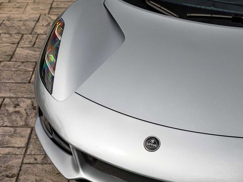 New 2025 Lotus Emira image 32