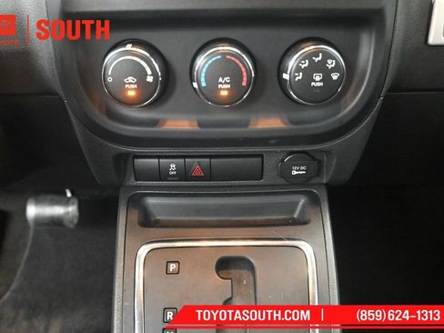 Used 2017 Jeep Compass Sport w/ Power Value Group FWD image 15