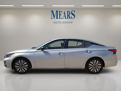 Used 2025 Nissan Altima 2.5 SV