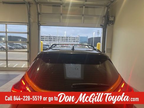 Used 2021 Nissan Kicks SR w/ SR Premium Package image 9