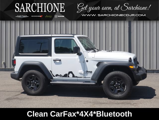 Used 2025 Jeep Wrangler Sport AWD/4WD image 1