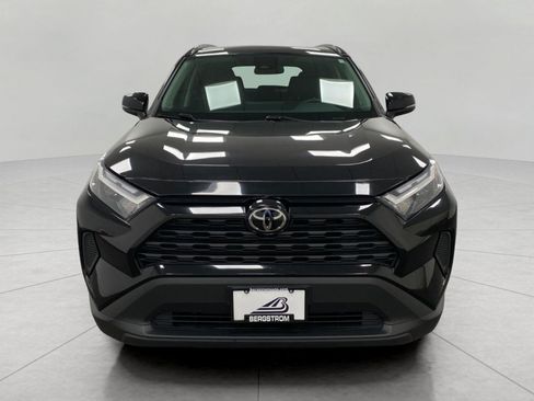 Used 2025 Toyota RAV4 XLE AWD/4WD image 10