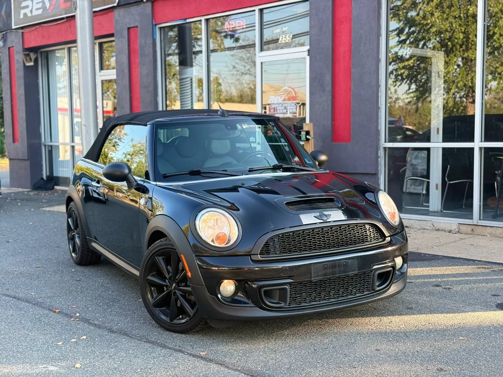 Used 2012 MINI Cooper S FWD image 1