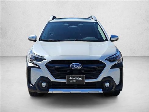 Used 2025 Subaru Outback Touring XT AWD/4WD image 2