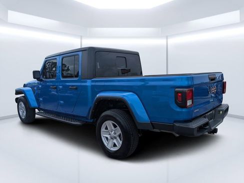 Used 2022 Jeep Gladiator Sport AWD/4WD image 5