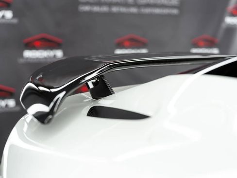 Used 2015 Ferrari F12 Berlinetta image 14