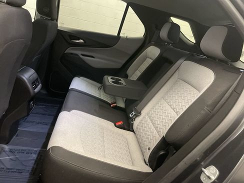 Used 2022 Chevrolet Equinox LT FWD image 17
