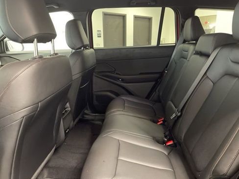 New 2026 Jeep Cherokee Limited image 21