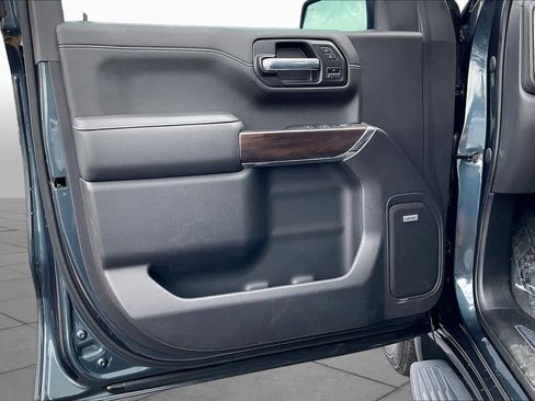 Used 2020 GMC Sierra 1500 SLT w/ SLT Premium Plus Package AWD/4WD image 22