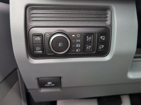 New 2026 Ford F250 XLT w/ XLT Premium Package AWD/4WD image 24